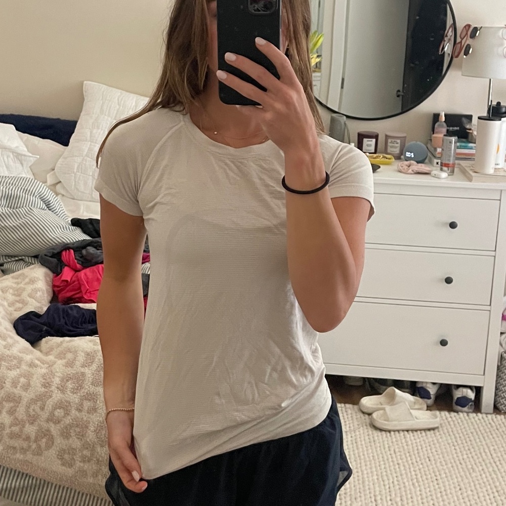 Lululemon Swiftly Tech Short-Sleeve Shirt, White, Size 6